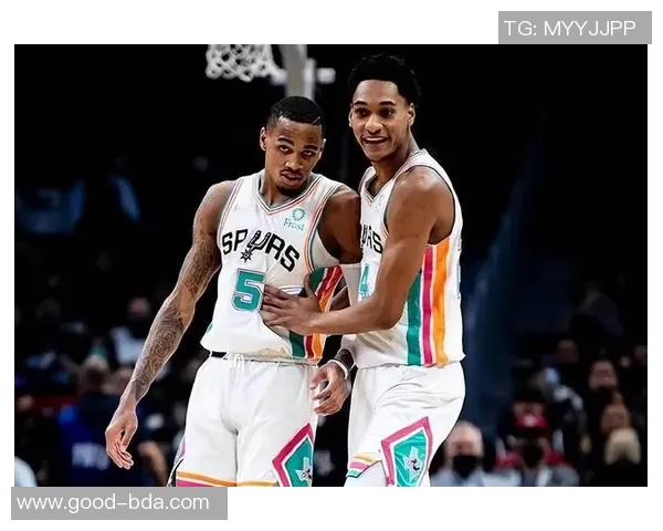 重庆篮球队灵活性变革引发热议探索新战术与团队协作的未来发展