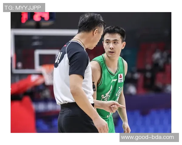 深圳篮球队以94分领跑世界锦标赛积分榜展现强劲实力